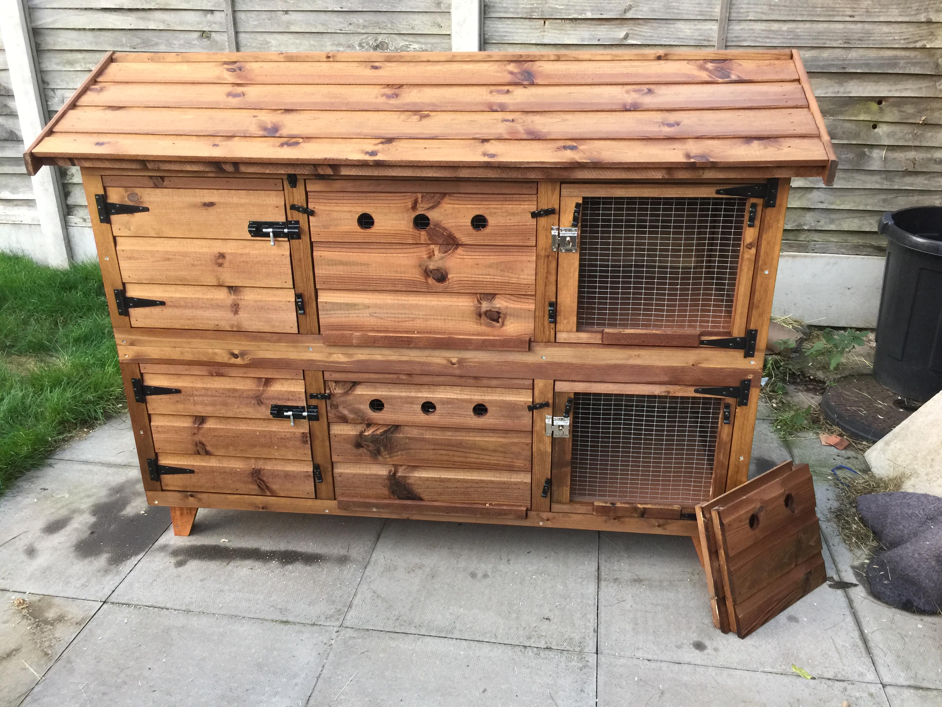 Extra large rabbit hutch Very big Spacious Superior Quality 